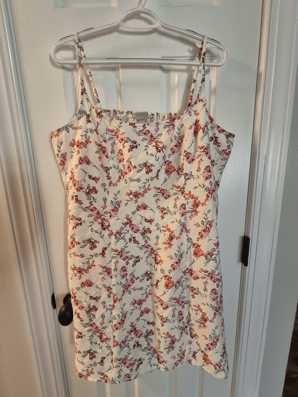 Cream and Dark Pink Floral Dress Size 16 NWT